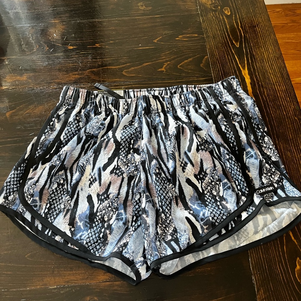 Calvin Klein Women's Black and Gray Patterned Shorts